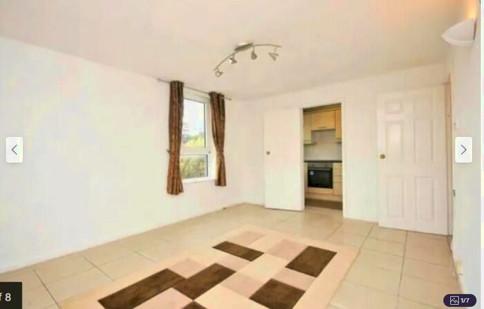 2 Bedroom Flat To Rent In Ross Road, South Norwood, London, SE25