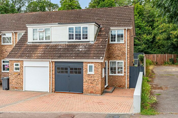 3 Bedroom Terraced House For Sale In Trapstyle Road, Ware, SG12