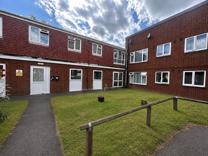 1 Bedroom Flat To Rent In A Crown Place, Worksop, S80
