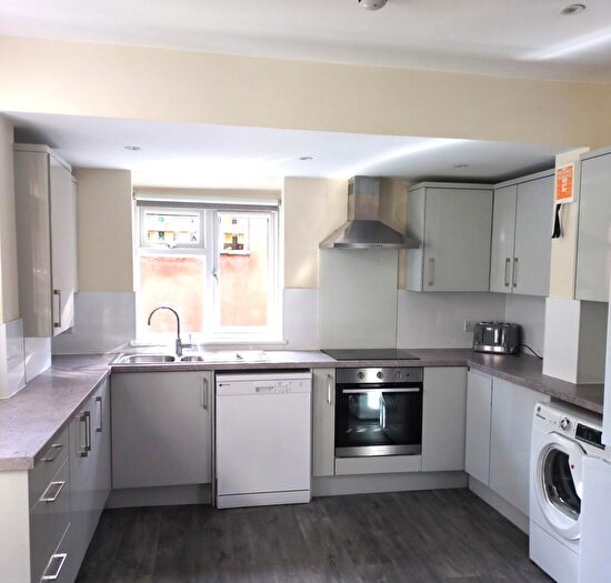 7 Bedroom Terraced House To Rent In Leighton Terrace, Exeter, EX4