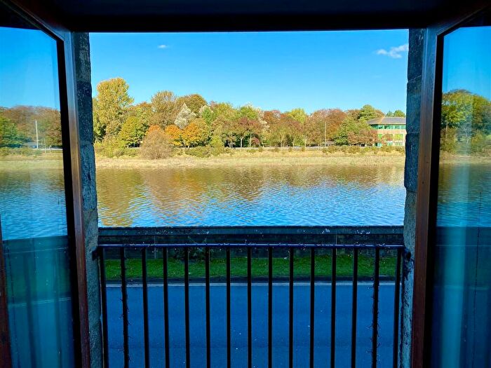 2 Bedroom Apartment To Rent In Flat Riverside Lofts, - St Georges Quay Lancaster, Lancashire, LA1