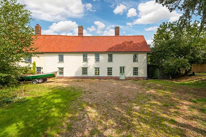 5 Bedroom Semi-Detached House For Sale In Stowupland, IP14