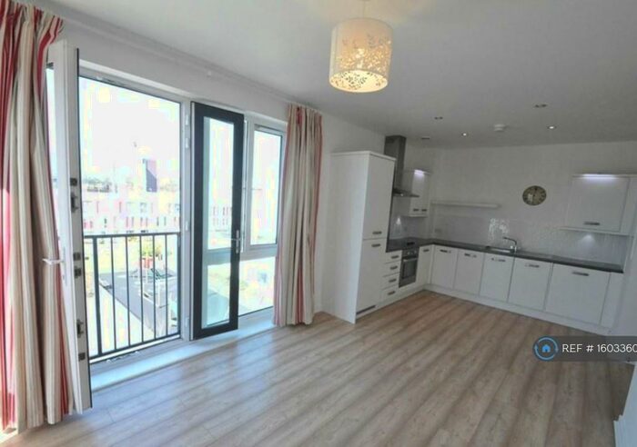 1 Bedroom Flat To Rent In Broadwater Road, Welwyn Garden City, AL7