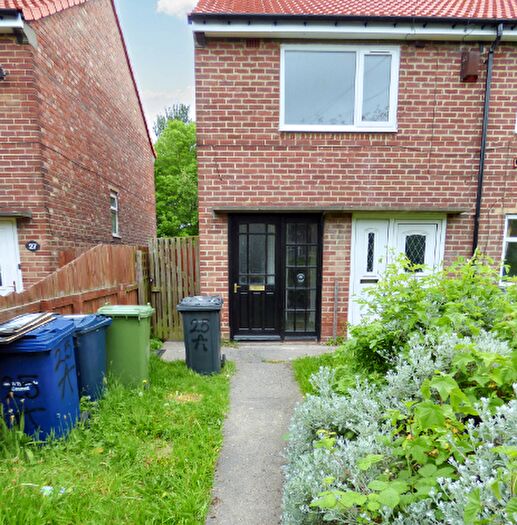 2 Bedroom Flat To Rent In Toner Avenue, Hebburn, NE31