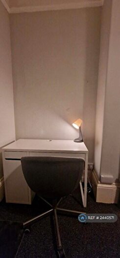 1 Bedroom Flat To Rent In Princes Avenue, Hull, HU5
