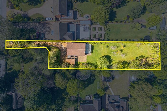 4 Bedroom Detached House For Sale In St. Leonards Hill, Windsor, SL4