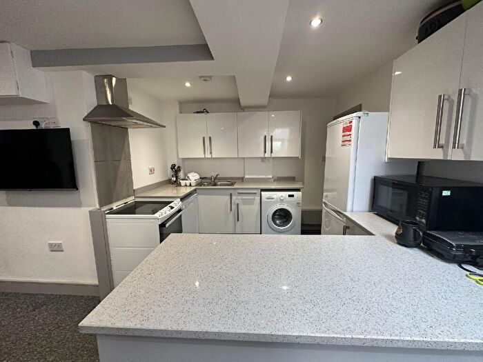 4 Bedroom House To Rent In Bournbrook, Selly Oak, Birmingham, West Midlands, B29