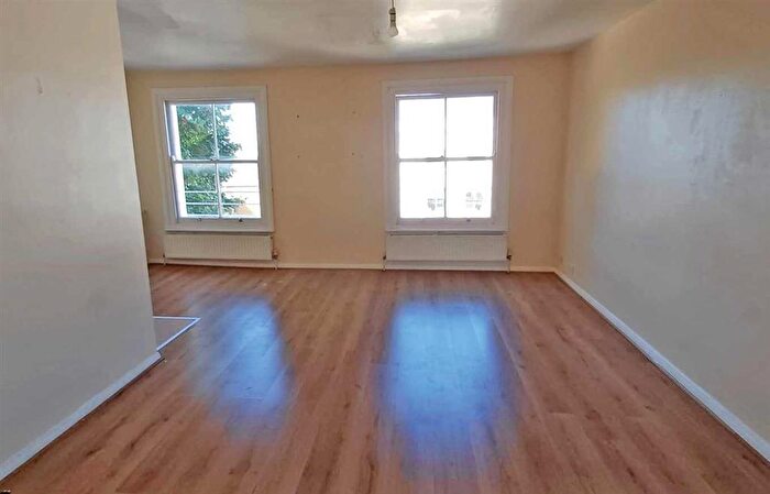 1 Bedroom Flat For Sale In Belgrave Gardens, London, NW8