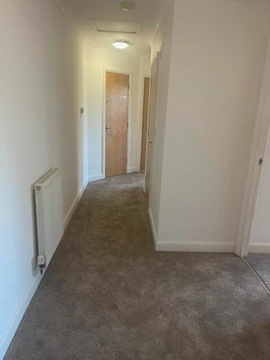 2 Bedroom Flat To Rent In Charles Street, Greenhithe, Kent, DA9