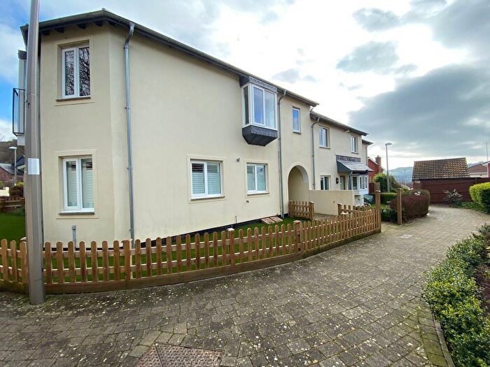 2 Bedroom Flat To Rent In Cockhaven Mead, Bishopsteignton, Teignmouth, Devon, TQ14