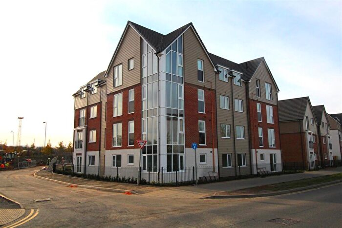2 Bedroom Flat To Rent In Oliver House, CV21