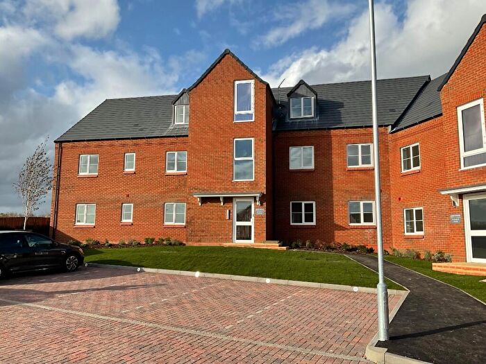 2 Bedroom Flat To Rent In Nunley Crescent, NN9