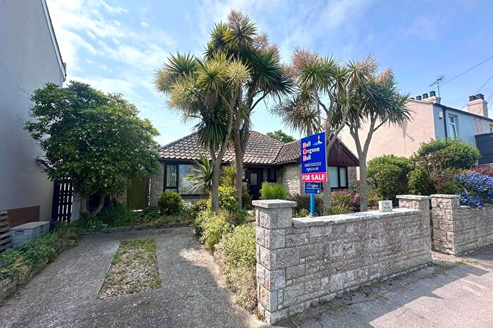 2 Bedroom Bungalow For Sale In Weston Road, Portland, DT5