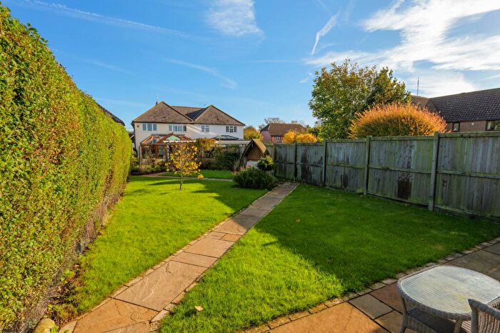 5 Bedroom Semi-Detached House For Sale In Broadsole Lane, West Hougham, CT15