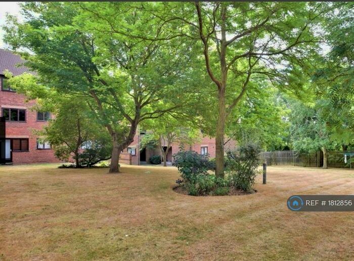 1 Bedroom Flat To Rent In Granary Court, Great Dunmow, CM6