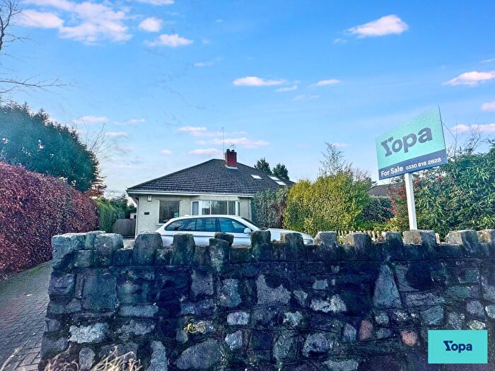 2 Bedroom Bungalow For Sale In Passage Road, Bristol, BS10