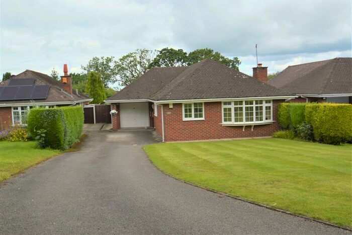 2 Bedroom Detached Bungalow For Sale In Millbank Close, Chelford, SK11