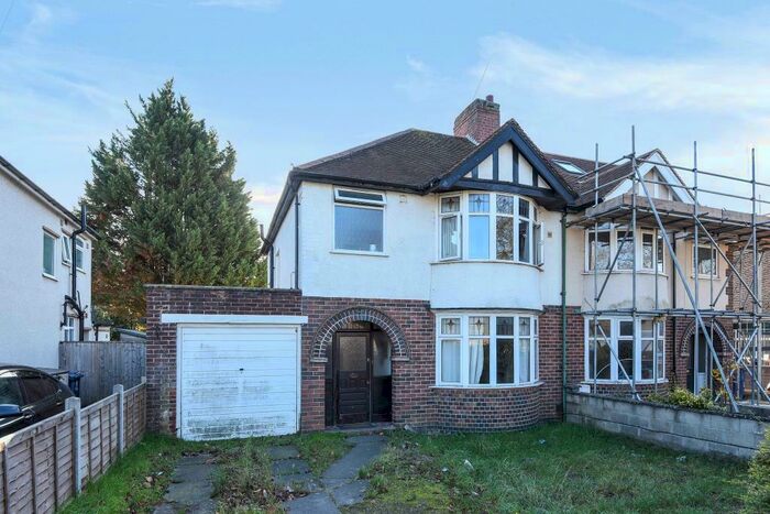 4 Bedroom Semi-Detached House To Rent In London Road, Headington, OX3
