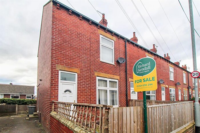 2 Bedroom End Terrace House For Sale In Main Street, East Ardsley, Wakefield, WF3