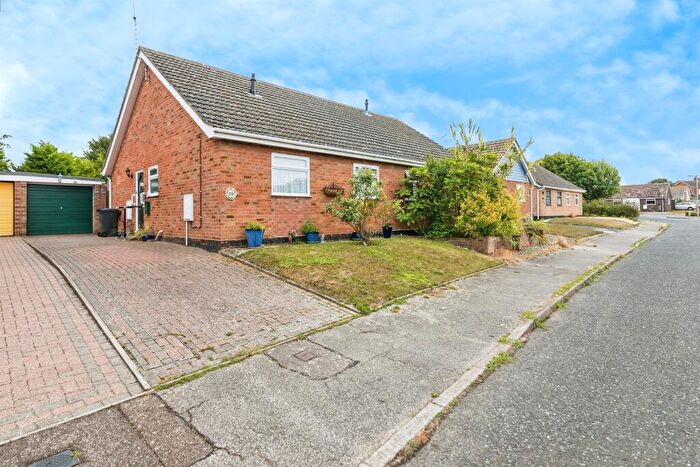 2 Bedroom Semi-Detached Bungalow For Sale In Wheatacre Drive, Corton, Lowestoft, NR32