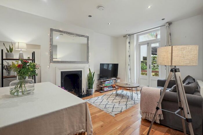 1 Bedroom Flat To Rent In Stockwell Road, Lambeth, SW9