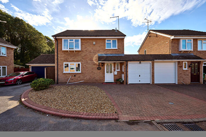 4 Bedroom Detached House For Sale In Stokesay Court, Peterborough, PE3