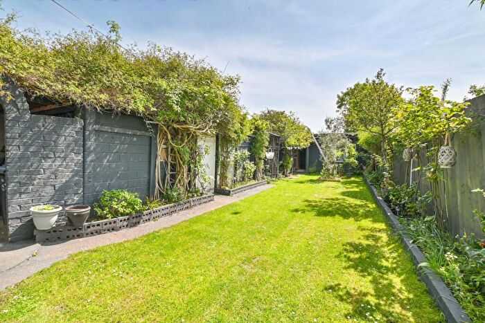 4 Bedroom House For Sale In Berkhamsted Avenue, Wembley, HA9