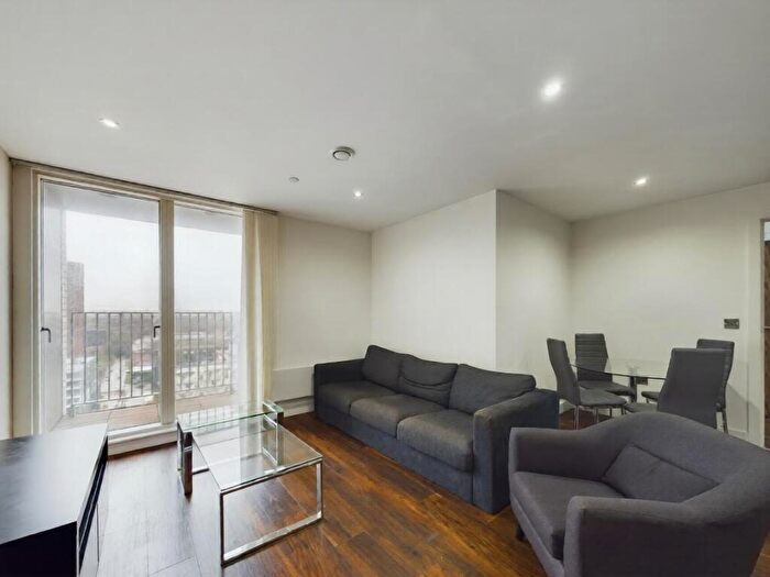 2 Bedroom Apartment For Sale In Cambridge Street, M1