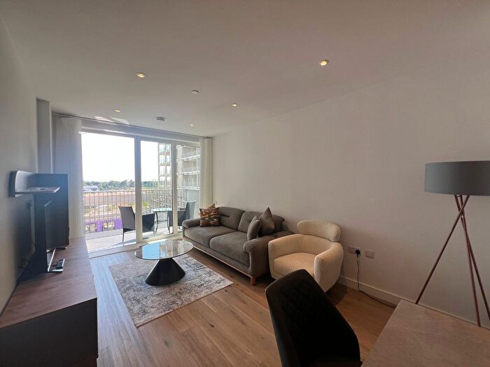 2 Bedroom Flat To Rent In The Green Quarter, London, UB1
