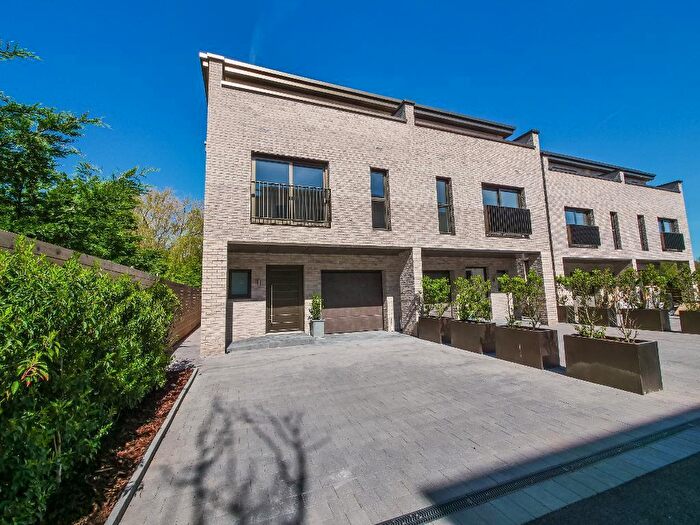 3 Bedroom Town House For Sale In Granville Road, Birkdale, Southport, Merseyside, PR8