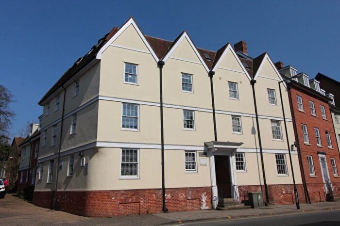 2 Bedroom Flat For Sale In Fore Street, Ipswich, IP4