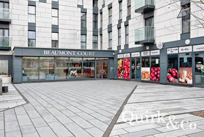 2 Bedroom Flat To Rent In Victoria Avenue, Southend-On-Sea, SS2