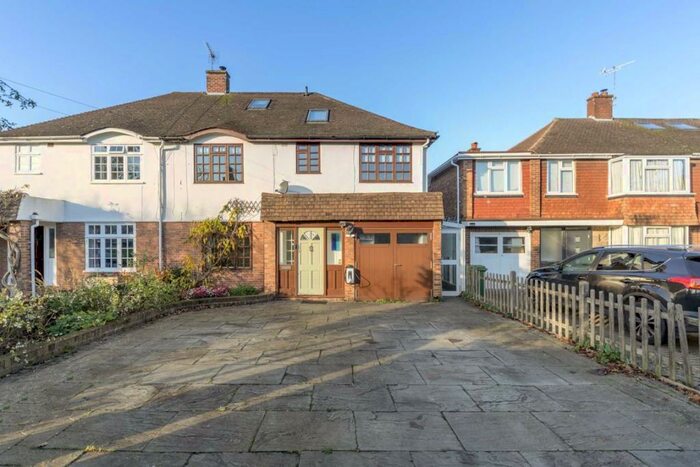 5 Bedroom Semi-Detached House To Rent In Oaks Way, Long Ditton, KT6