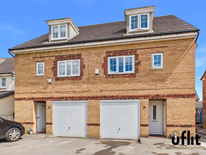 3 Bedroom Semi Detached House For Sale In Wensley Road, Rotherham, S60