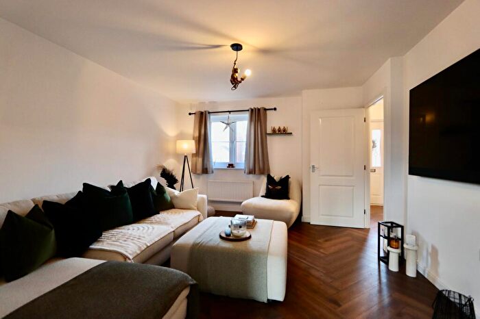 3 Bedroom Semi-Detached House For Sale In Woodfieldside Road, Gellihaf, NP12