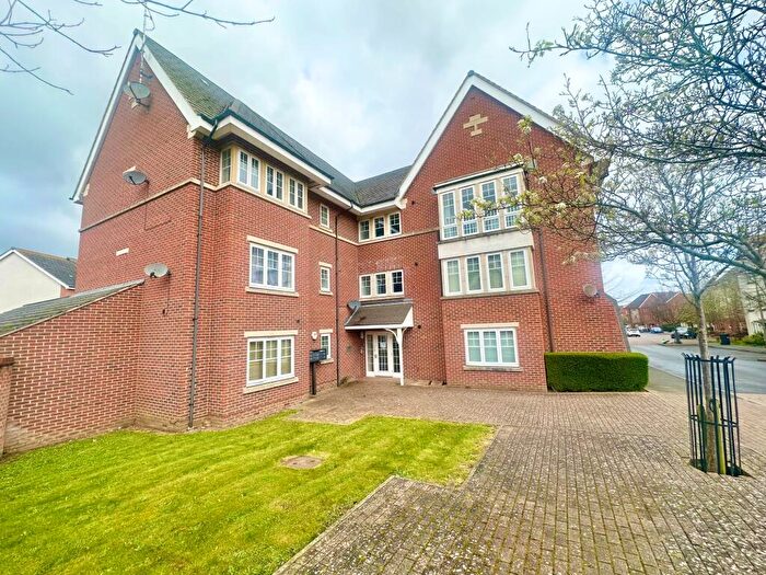 2 Bedroom Flat To Rent In St. Helena Avenue, Bletchley, MK3