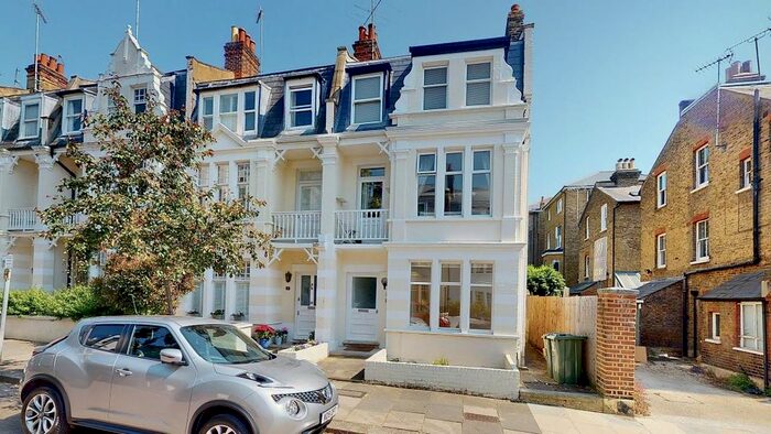 1 Bedroom Flat To Rent In Onslow Avenue, Richmond, TW10