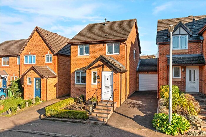 3 Bedroom Link Detached House For Sale In Fairfield Way, Linton, Cambridgeshire, CB21