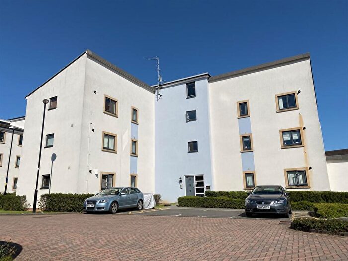2 Bedroom Apartment To Rent In Coldstream Court, Coventry, CV3