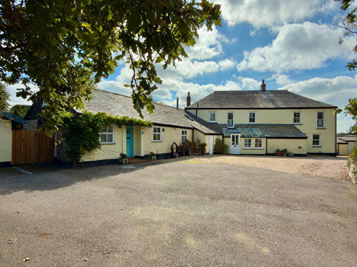 7 Bedroom Detached House For Sale In St Kew Highway, PL30