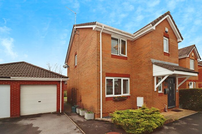 3 Bedroom Detached House For Sale In Guest Avenue, Emersons Green, Bristol, BS16