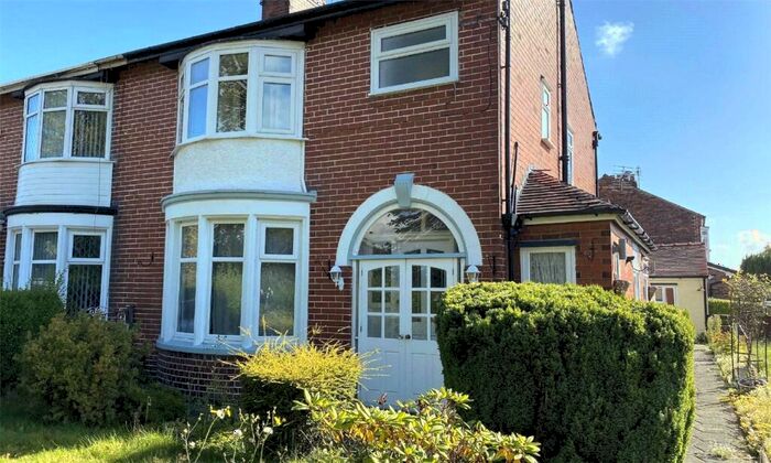 4 Bedroom Terraced House To Rent In Talbot Road, Stretford, Manchester, M32