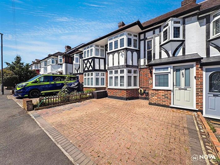 3 Bedroom Terraced House For Sale In Wolsey Crescent, Morden, SM4