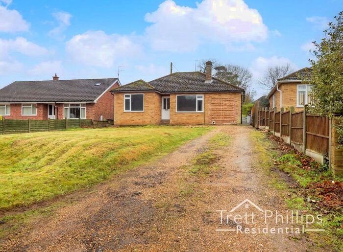3 Bedroom Detached Bungalow For Sale In Lower Street, Salhouse, Norwich, Norfolk, NR13