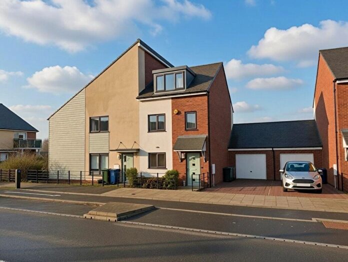 3 Bedroom Semi Detached House For Sale In Armstrong Road, The Rise, Newcastle Upon Tyne, NE15