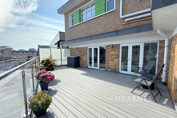 1 Bedroom Flat For Sale In Post Office Road, Bournemouth, BH1