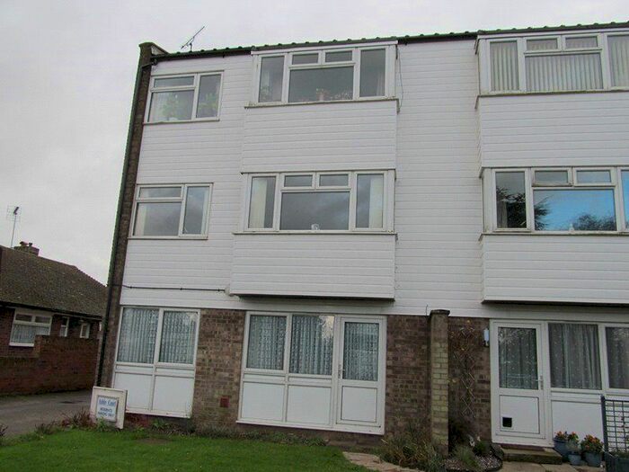 2 Bedroom Flat To Rent In Ashley Court, Ashley Road, Dovercourt, Essex, CO12