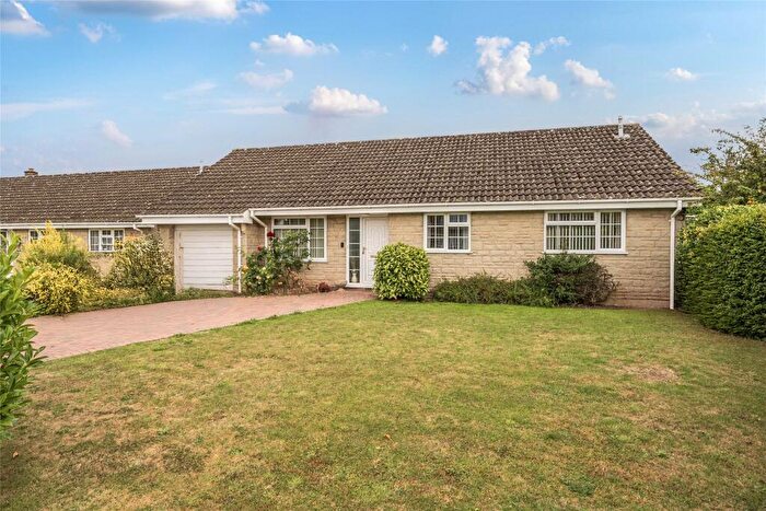 3 Bedroom Bungalow For Sale In Scobell Rise, High Littleton, Bristol, Somerset, BS39