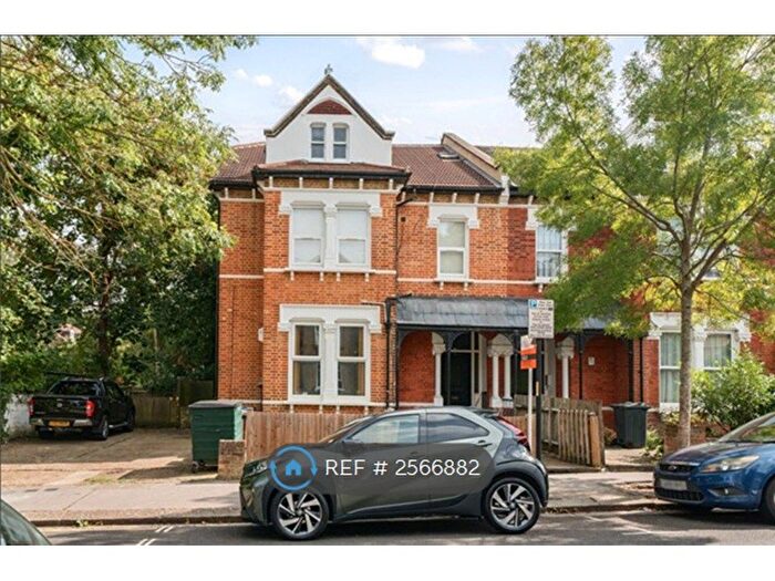 1 Bedroom Flat To Rent In Moreton Road, South Croydon, CR2