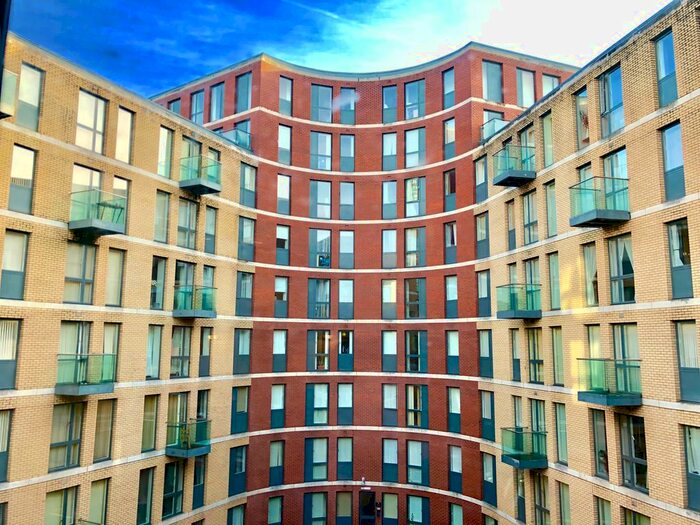 1 Bedroom Flat To Rent In I-Land, Essex Street, Birmingham, B5